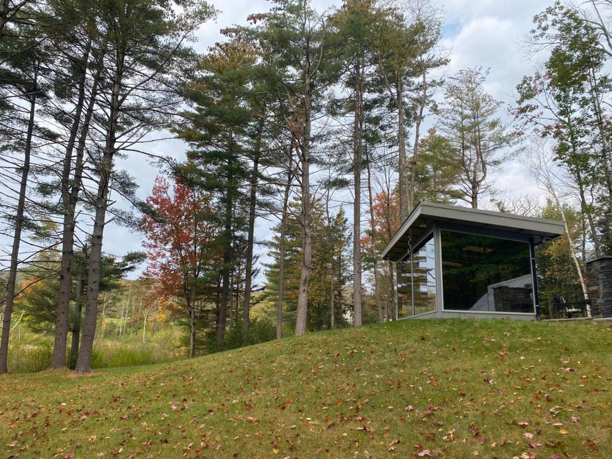 Vermont Mirror House Villa Guilford Exterior photo